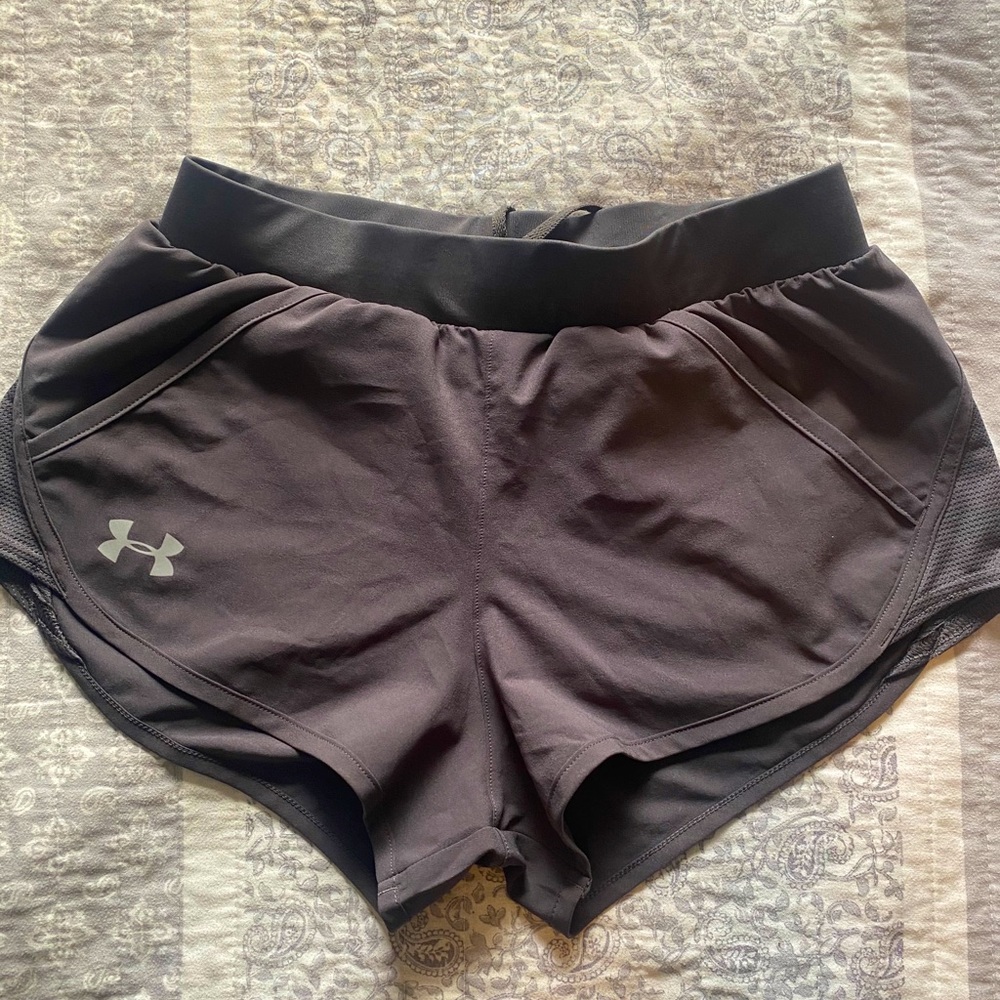 Under armor running shorts never worn